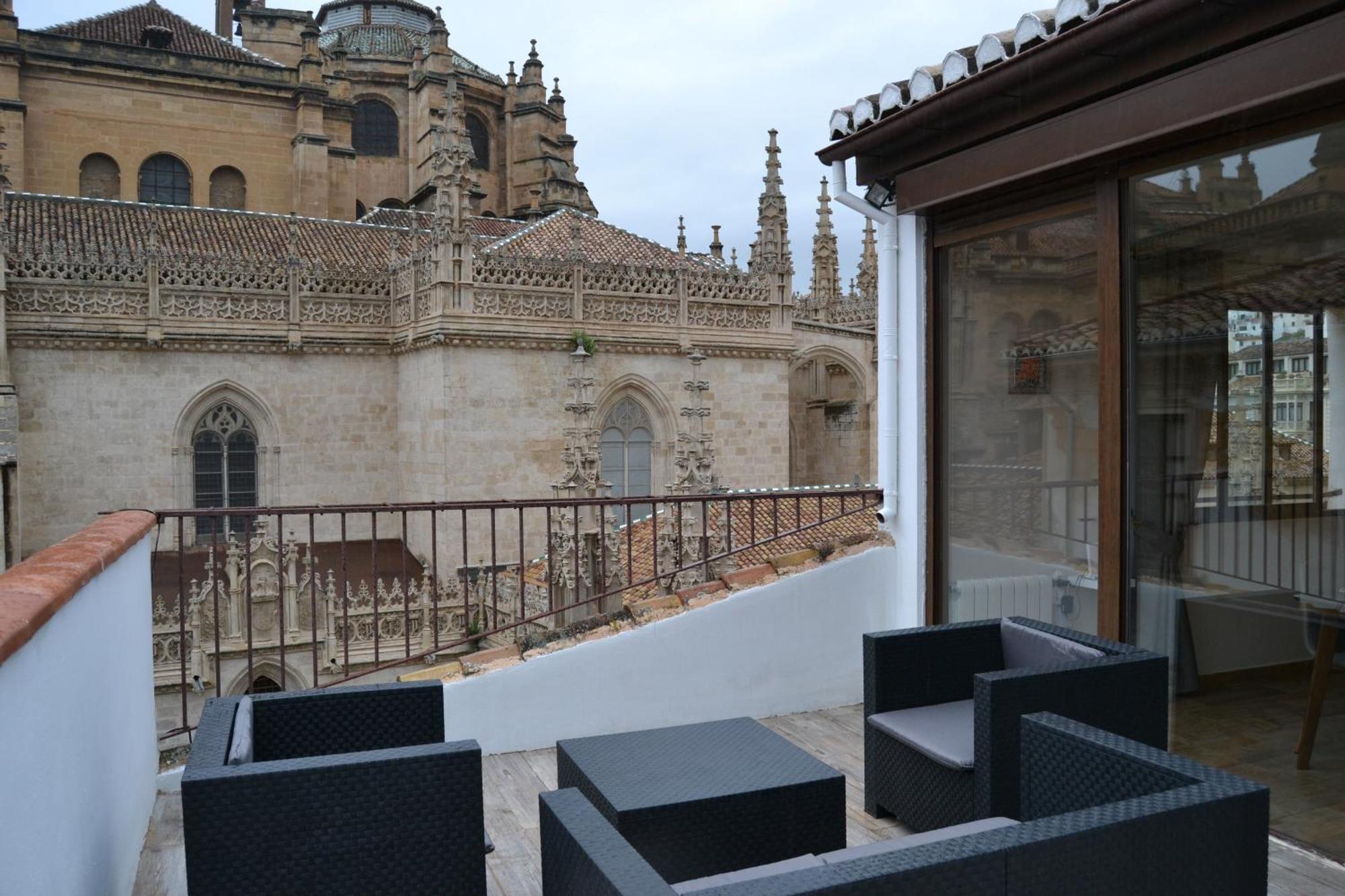 Tuguest Palacio De La Madraza Granada Esterno foto